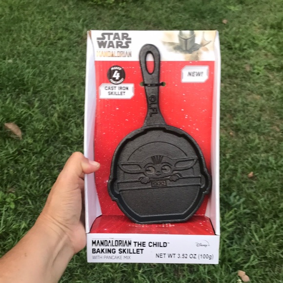 THE MANDALORIAN THE CHILD BAKING SKILLET - Picture 2 of 10